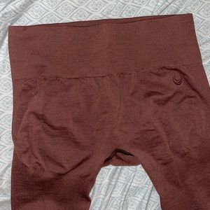 Lazuli label seamless contour leggings.